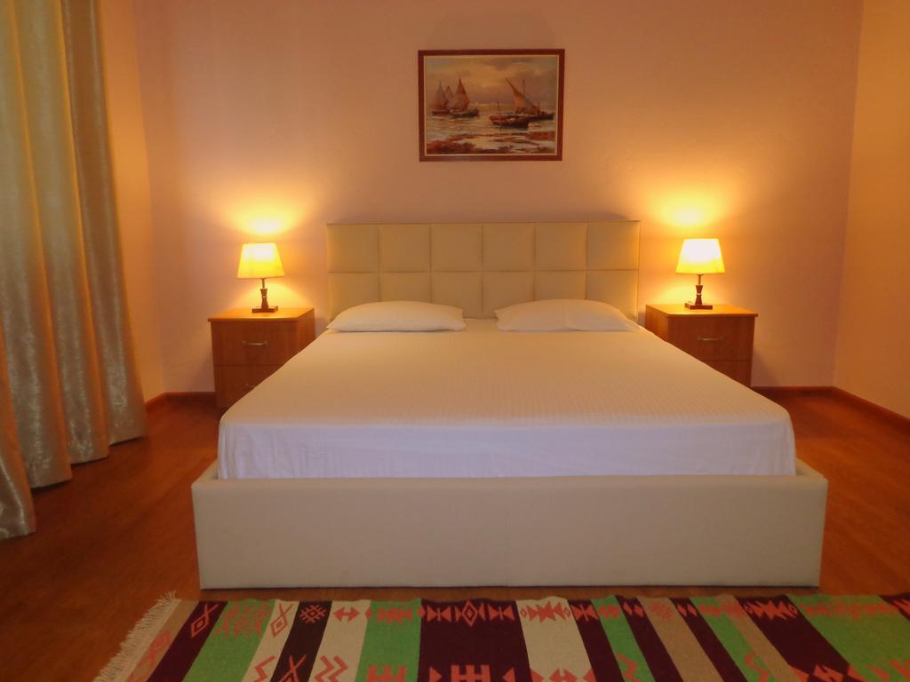Hotel Viktoria Tirana 3*
