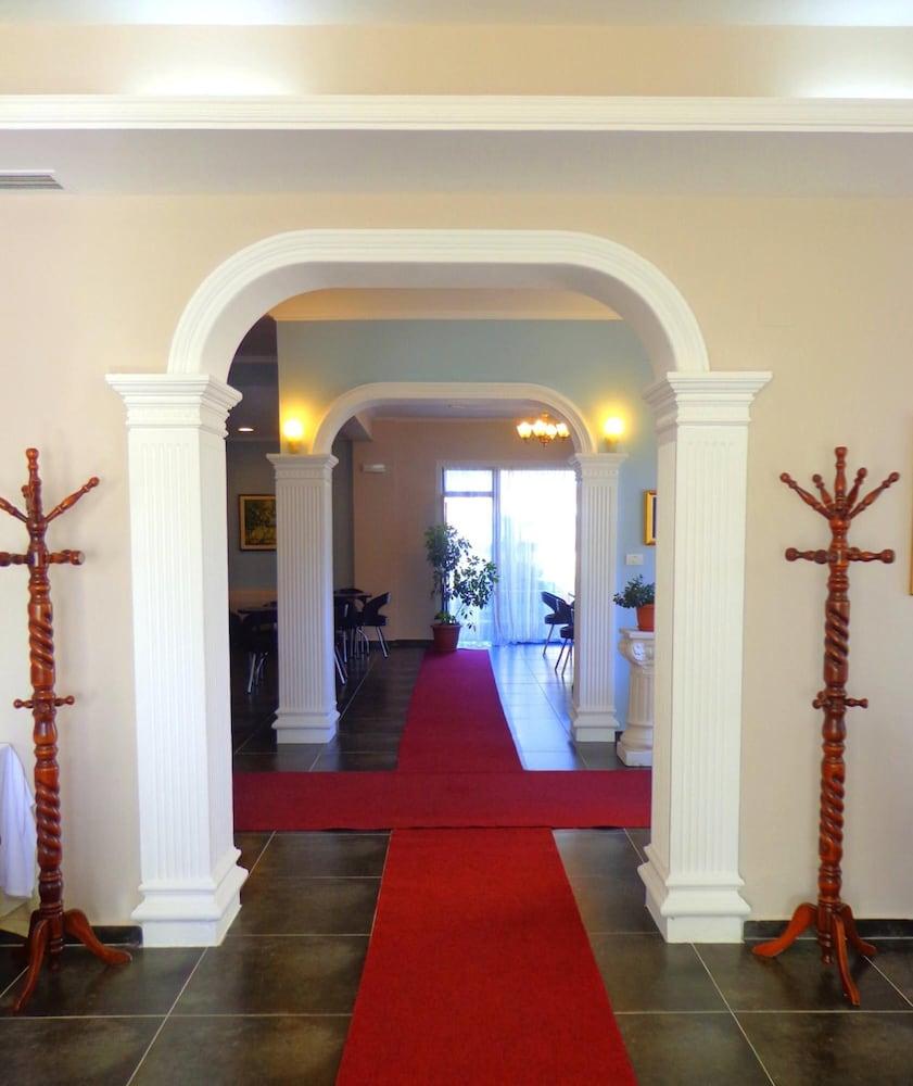 Viktoria Tirana Hotel