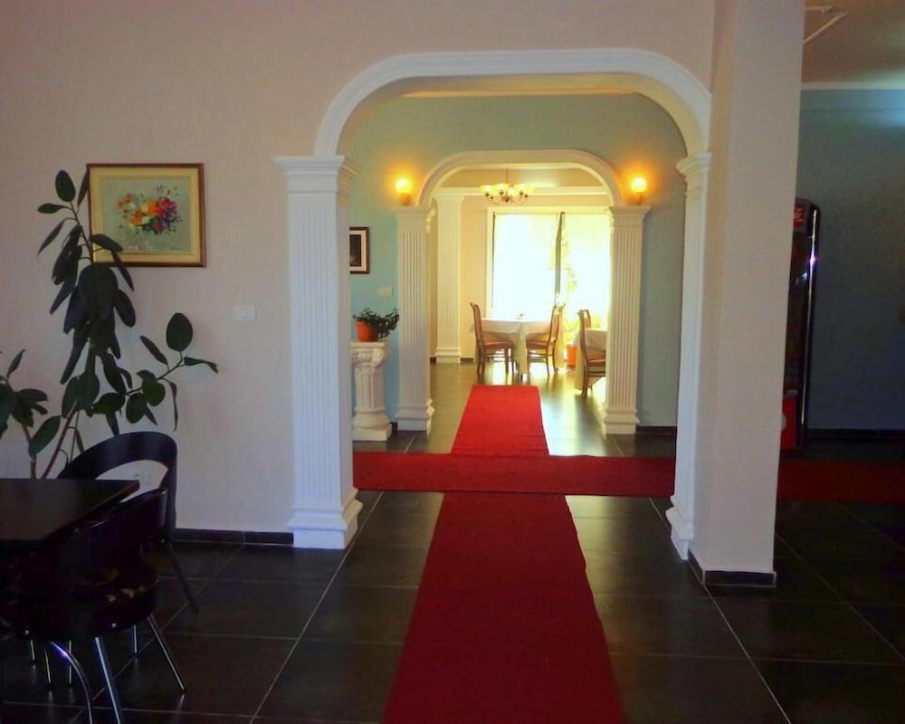 Viktoria Tirana Hotel Mjull-Bethore