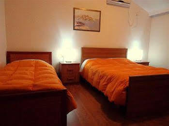 Viktoria Tirana 3*
