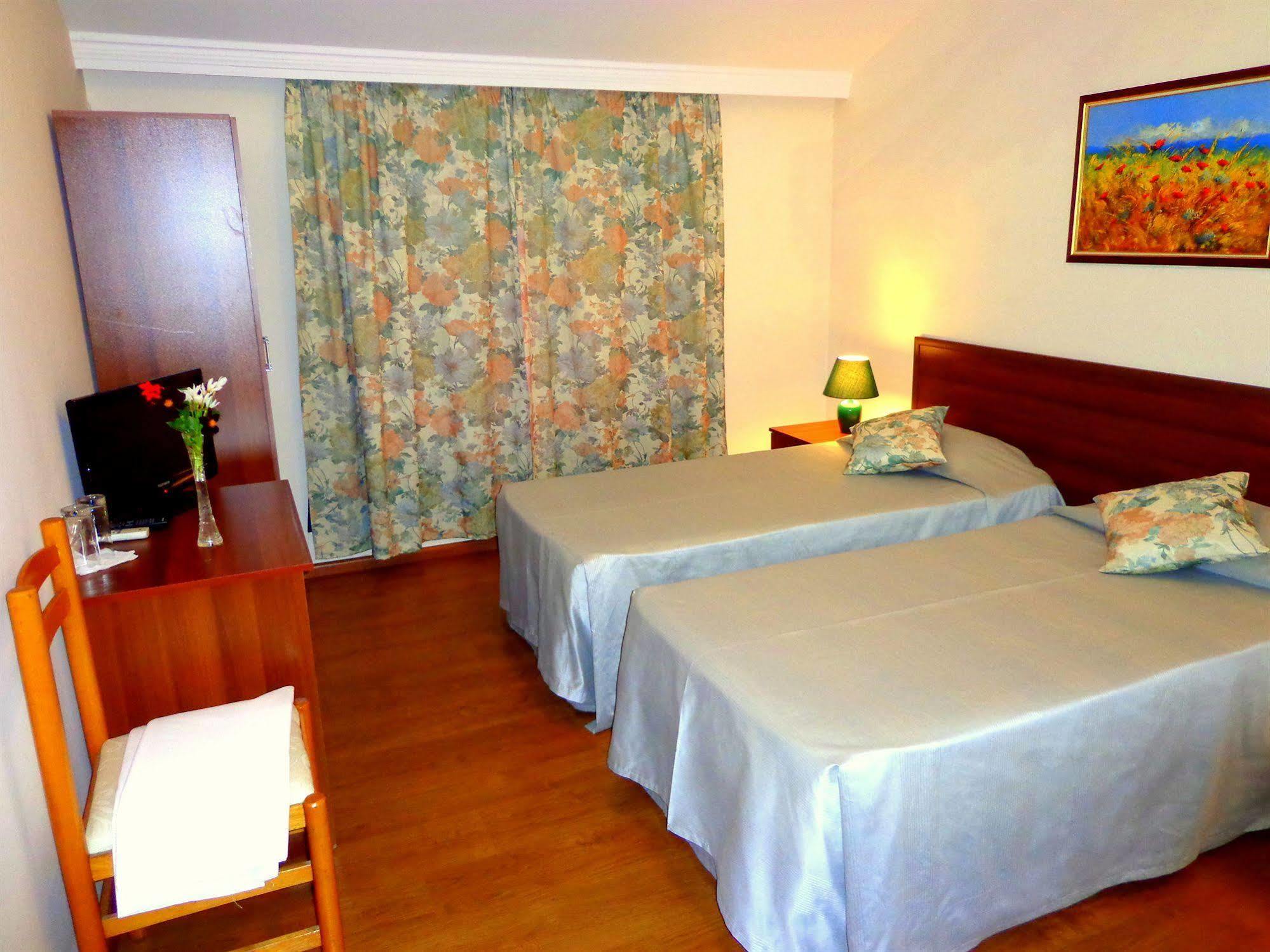 Hotel Viktoria Tirana 3*